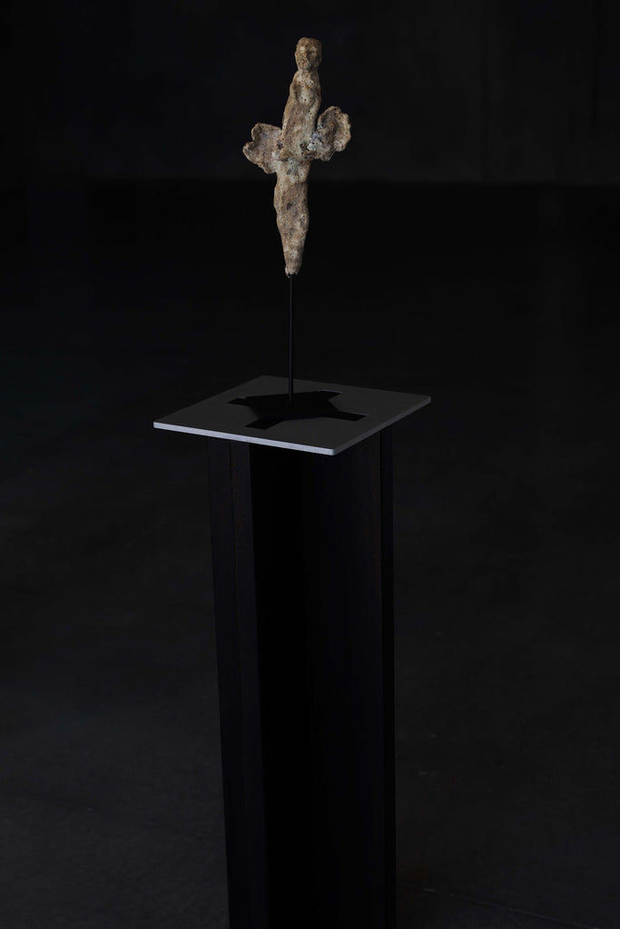 Lattice Plinth Japan Black