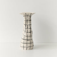 sen sen vase black and white grid pattern | Braer Studio