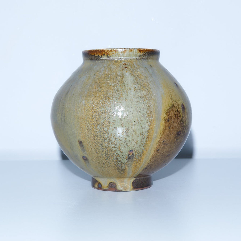 mini moon vase | Pan Pottery ceramics | Braer Studio