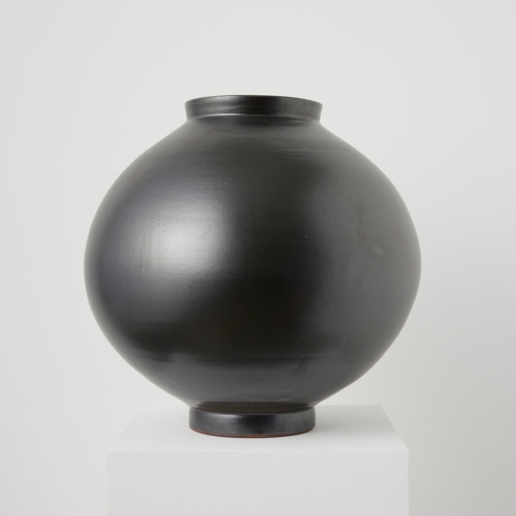 X Large black moon vase | Braer Studio