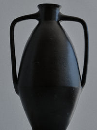 Amphora Black