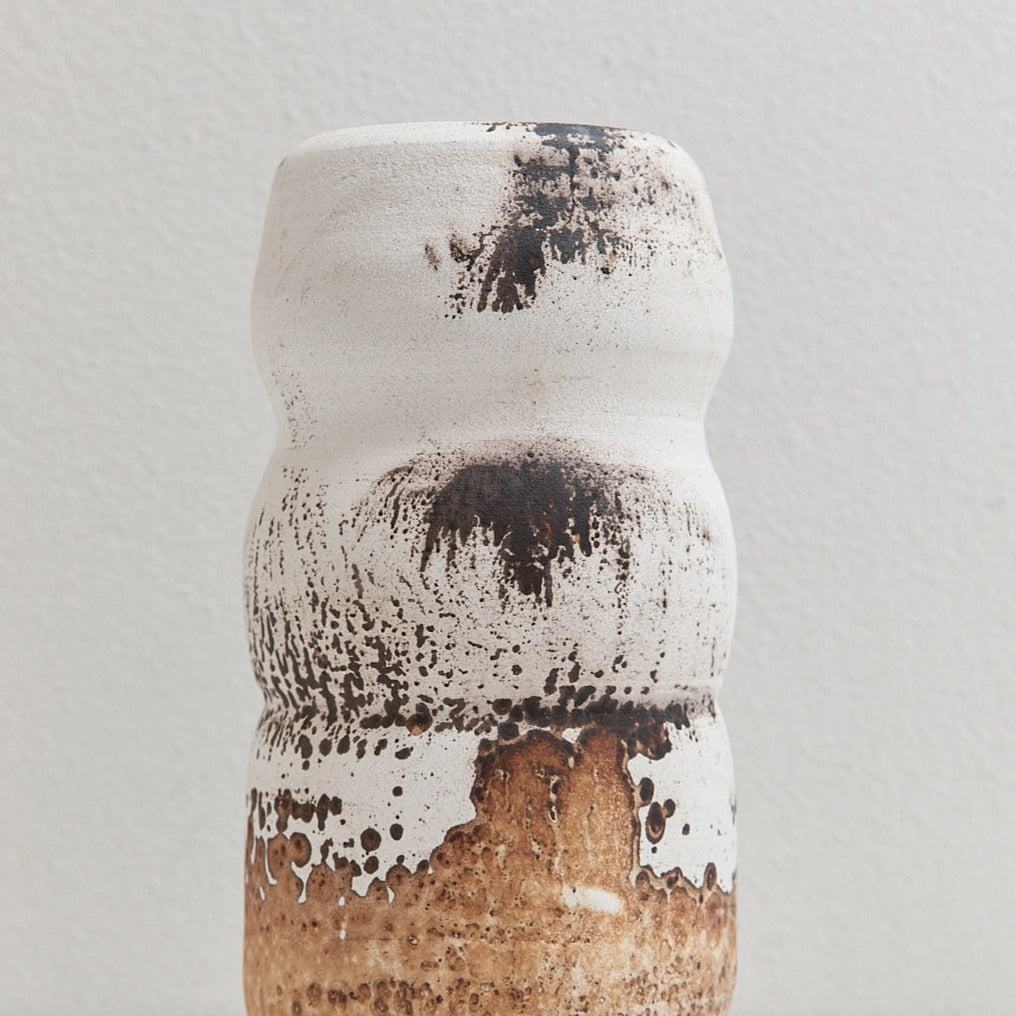 Large "peanut" Obvara vase | Braer Studio