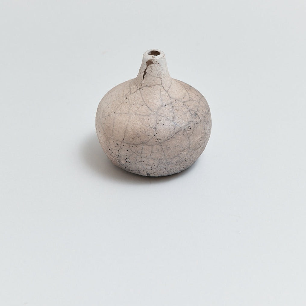 Small round raku vase | Braer Studio